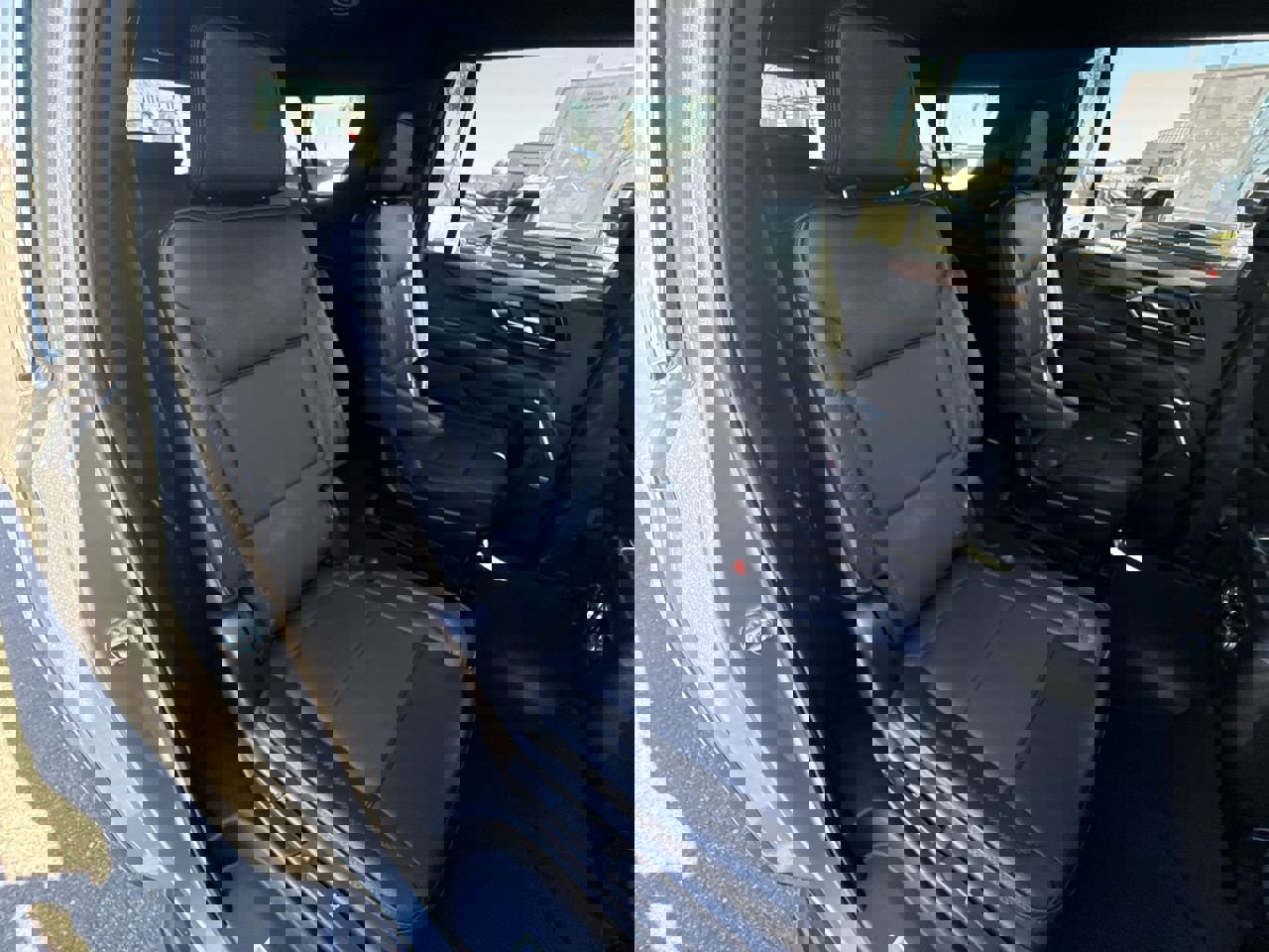 Used 2025 GMC Yukon XL Denali image 25