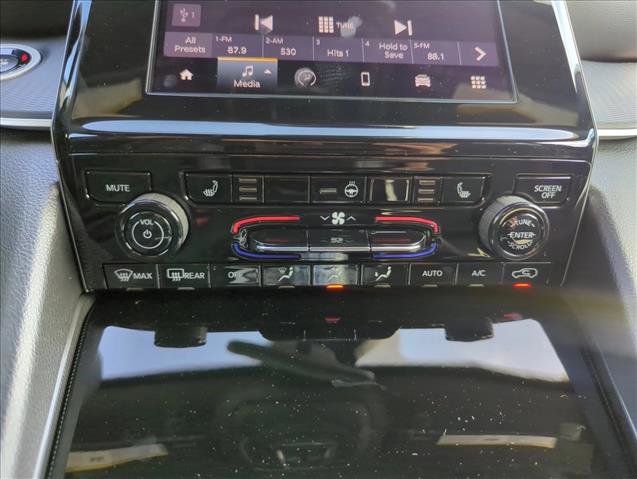 New 2025 Jeep Grand Cherokee Altitude image 15