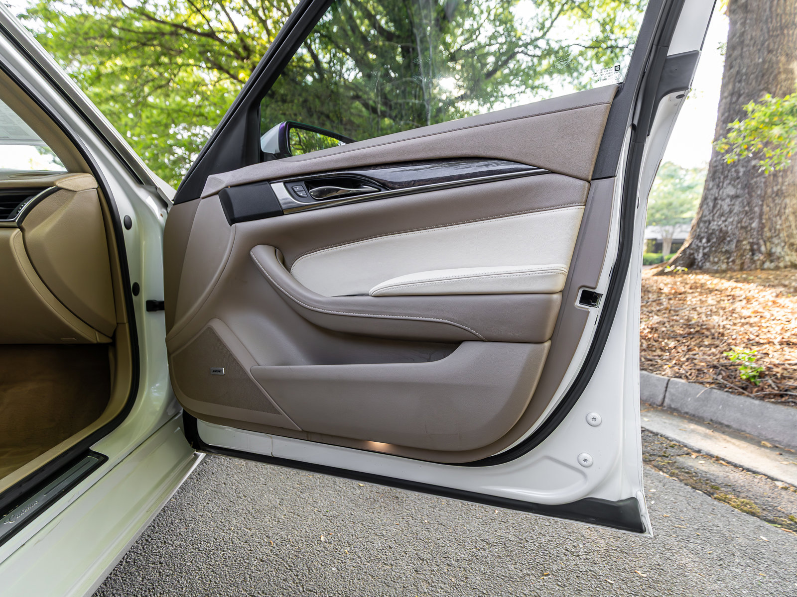 Used 2016 Cadillac CTS Luxury RWD image 30