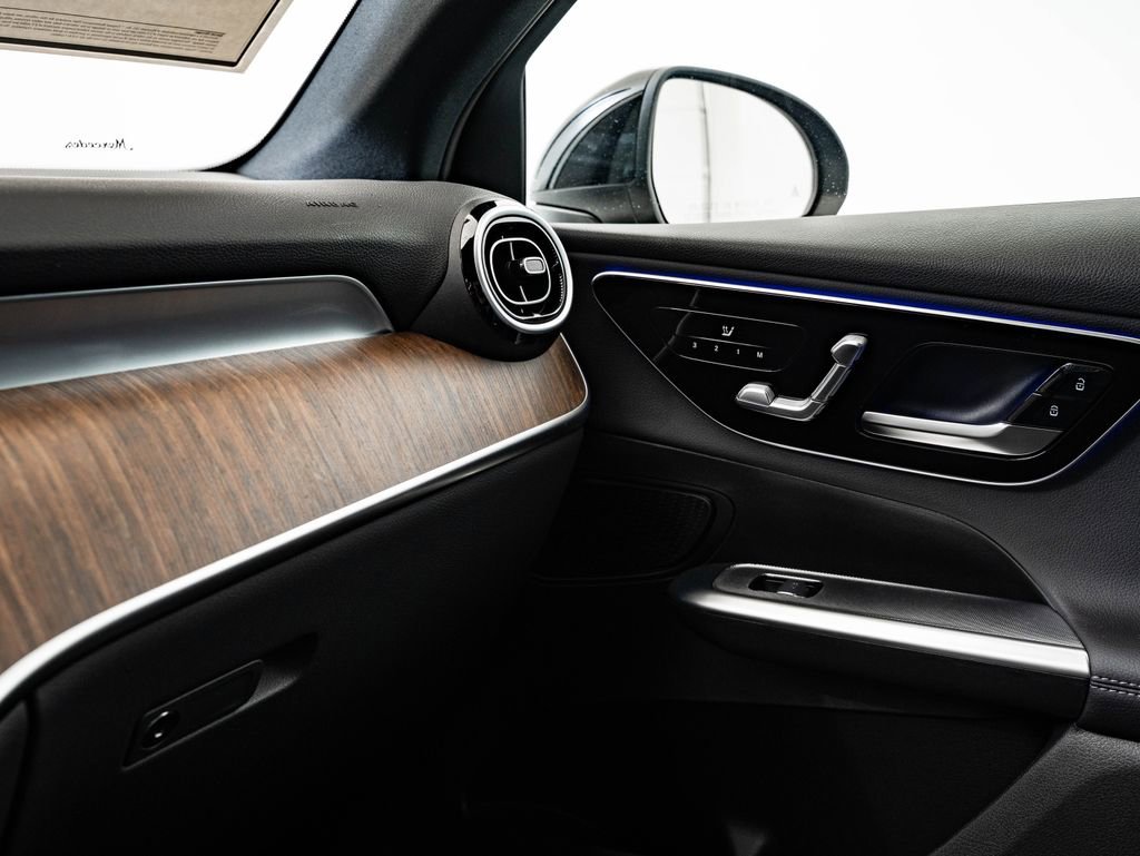 New 2026 Mercedes-Benz GLC 300 4MATIC image 39