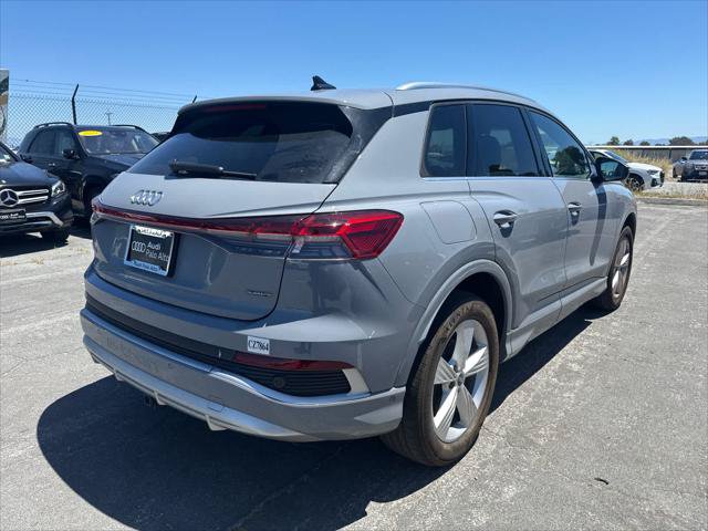 Used 2023 Audi Q4 e-tron Premium Plus w/ Premium Plus AWD/4WD image 3