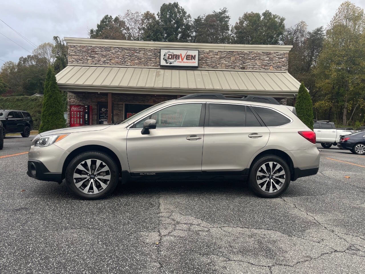 Used 2017 Subaru Outback 2.5i Limited