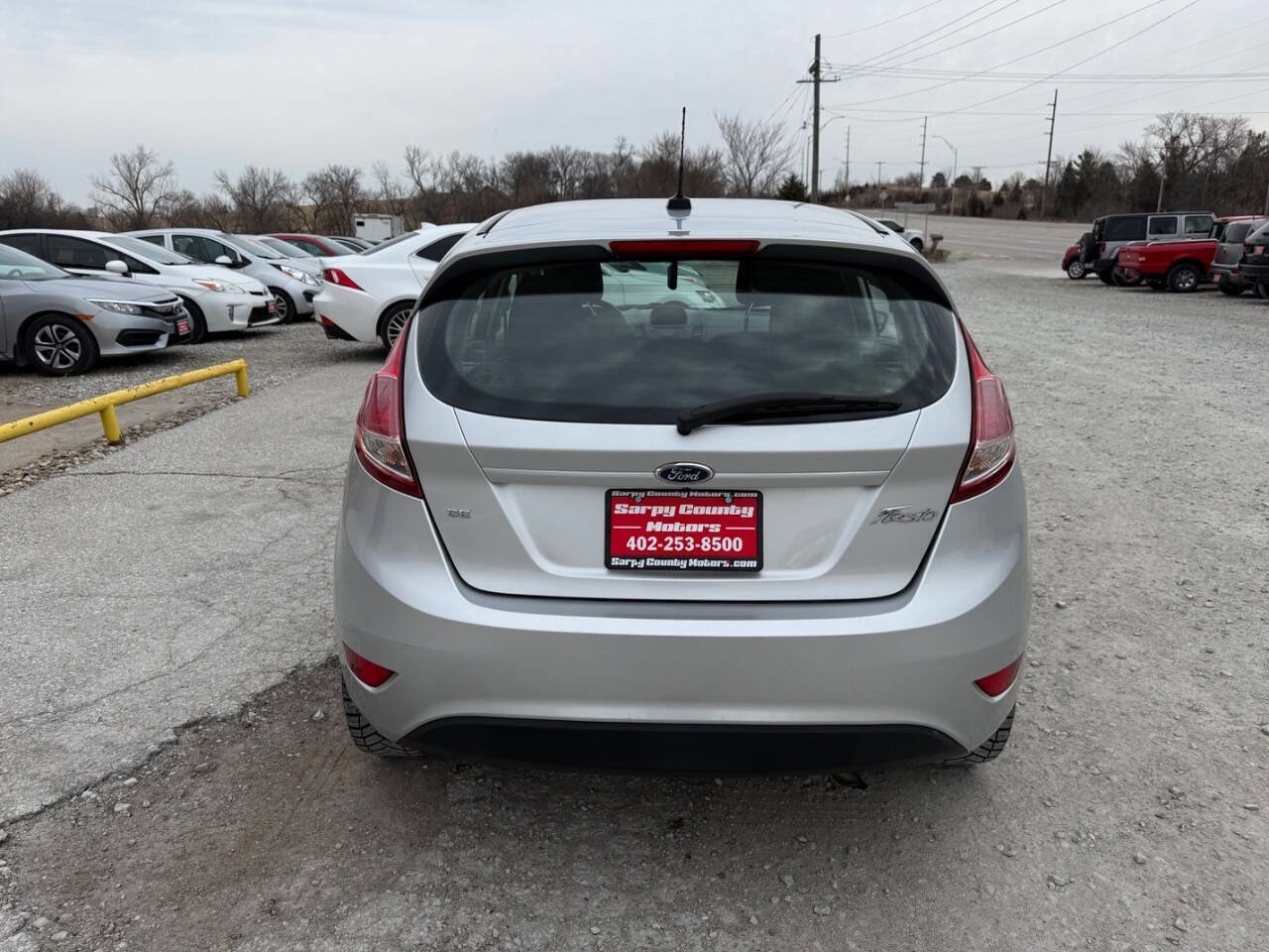 Used 2016 Ford Fiesta SE image 4
