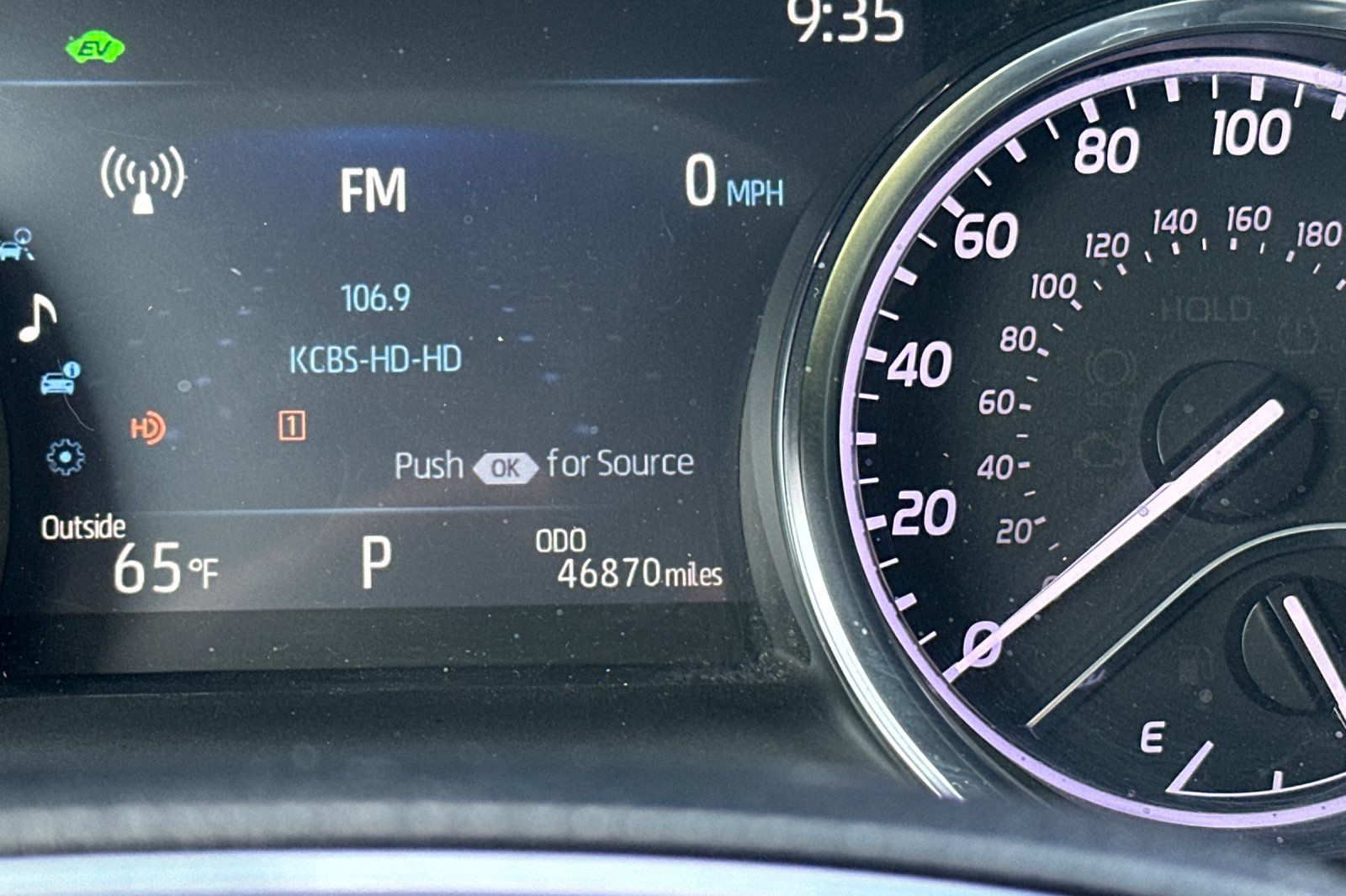 Used 2019 Toyota Camry XLE FWD image 22