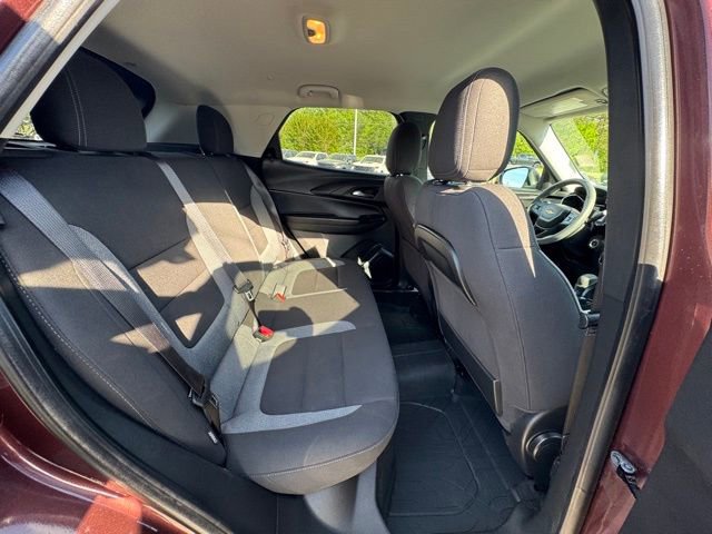 Used 2023 Chevrolet TrailBlazer LT w/ Convenience Package AWD/4WD image 21