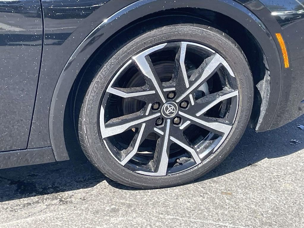 Used 2025 Toyota Prius Plug-In Hybrid image 19