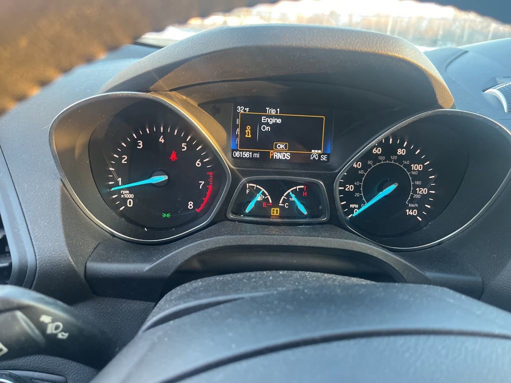 Used 2017 Ford Escape SE w/ Equipment Group 201A image 10