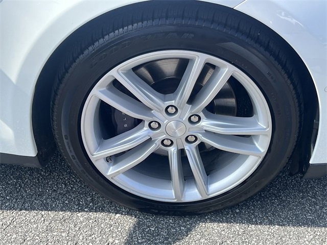 Used 2015 Tesla Model S 85 image 13