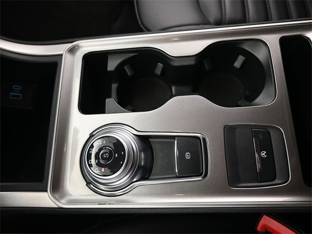 Used 2024 Ford Edge SEL image 34