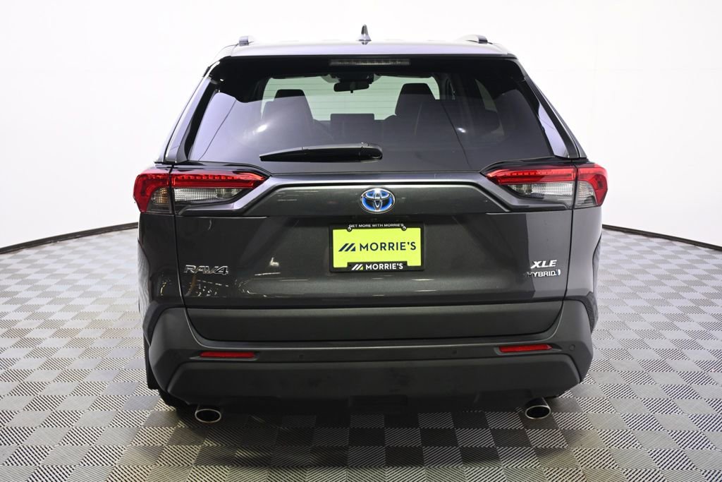 Used 2023 Toyota RAV4 XLE Premium image 5