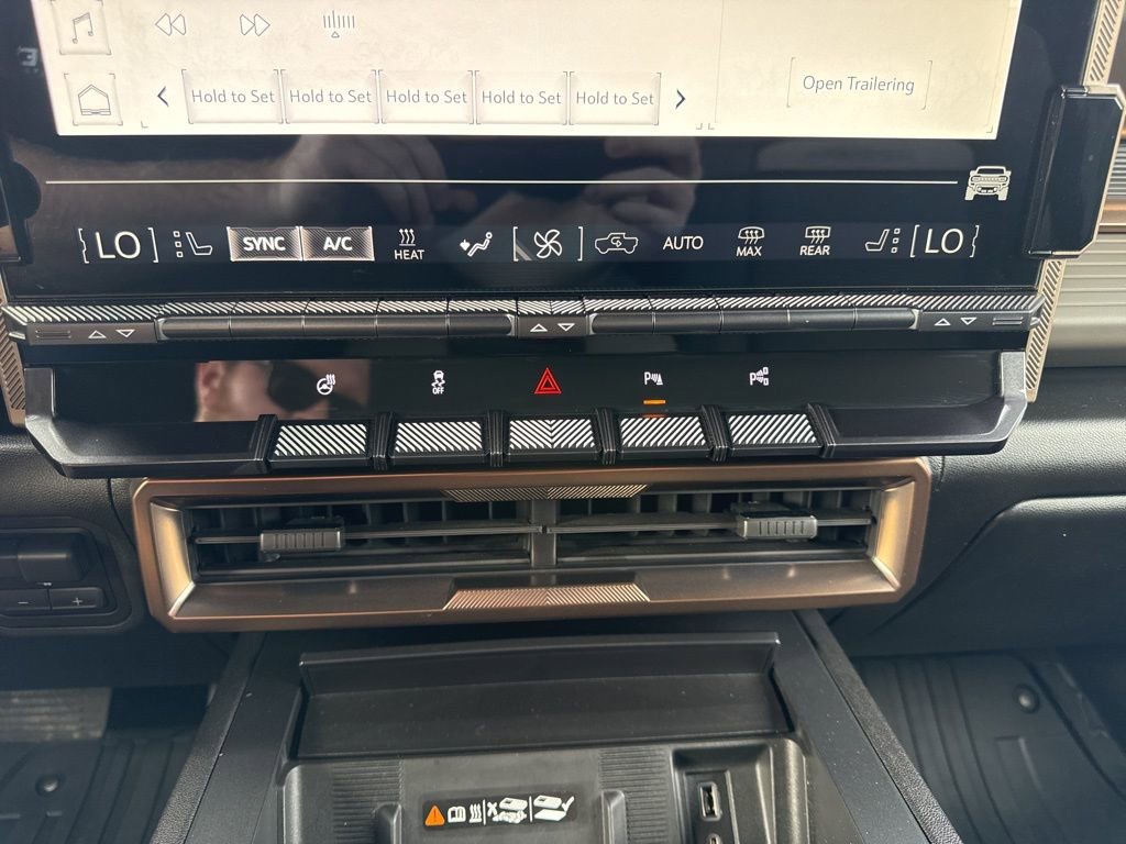 Used 2025 GMC Hummer EV 2X image 20