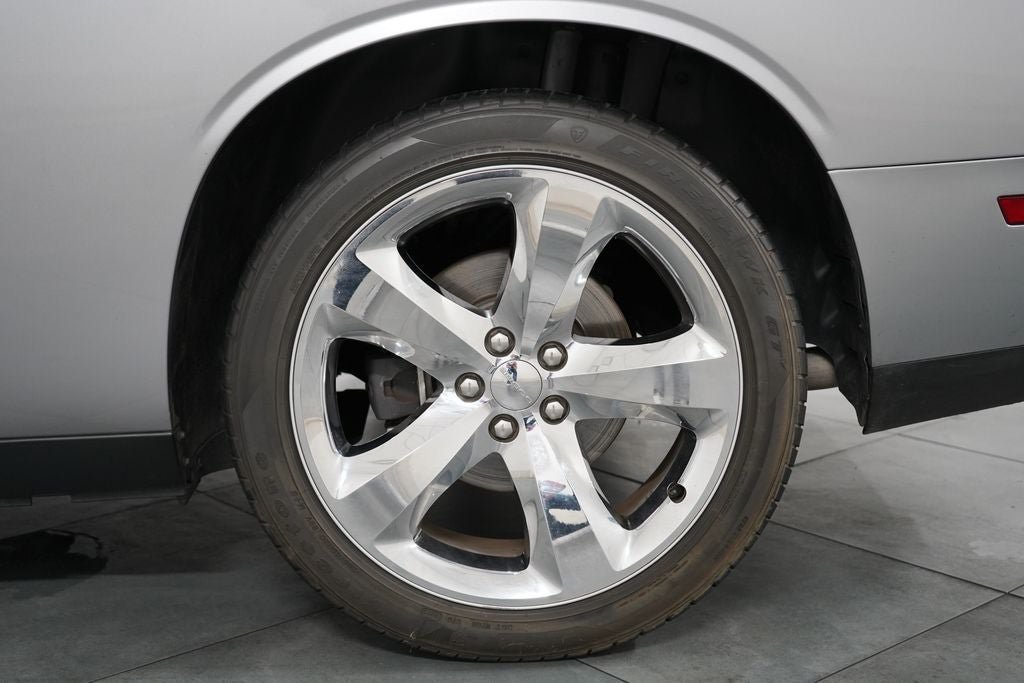 Used 2013 Dodge Challenger R/T Plus RWD image 32