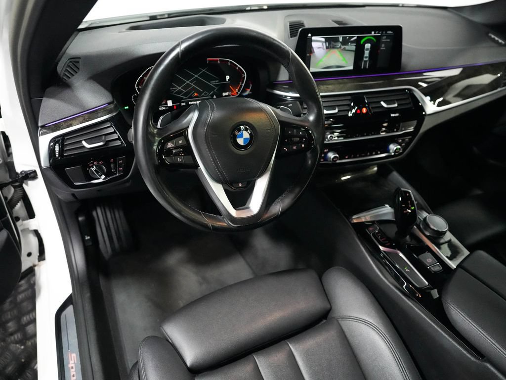 Used 2020 BMW 530i xDrive w/ Premium Package AWD/4WD image 16