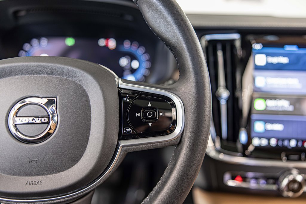 Used 2023 Volvo V90 B6 Cross Country Ultimate w/ Climate Package image 26