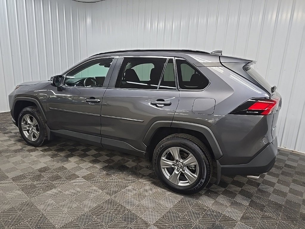 Used 2024 Toyota RAV4 XLE image 4