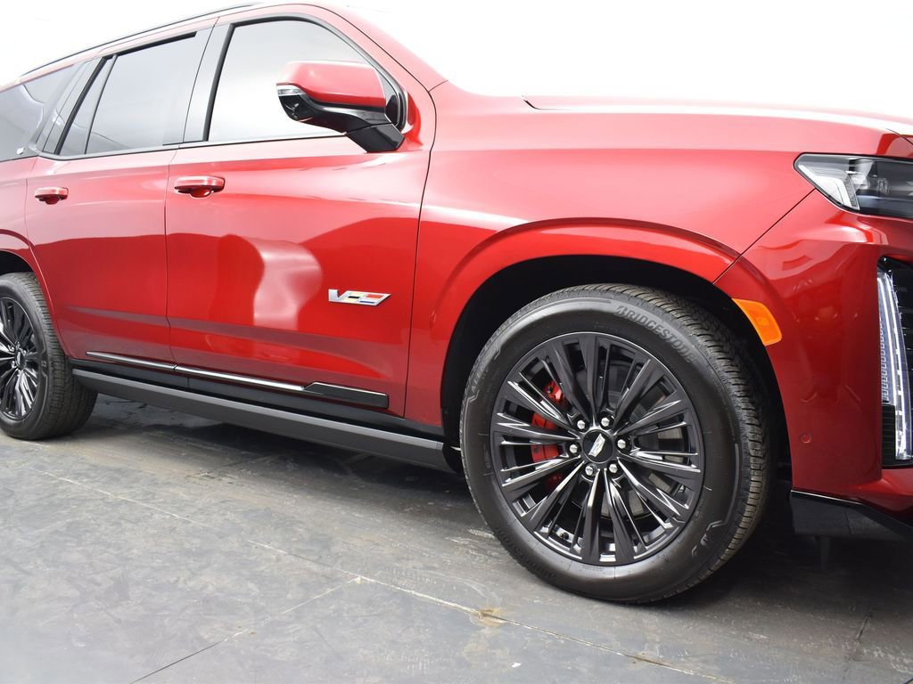 Certified 2023 Cadillac Escalade V w/ LPO, ONYX Package image 36