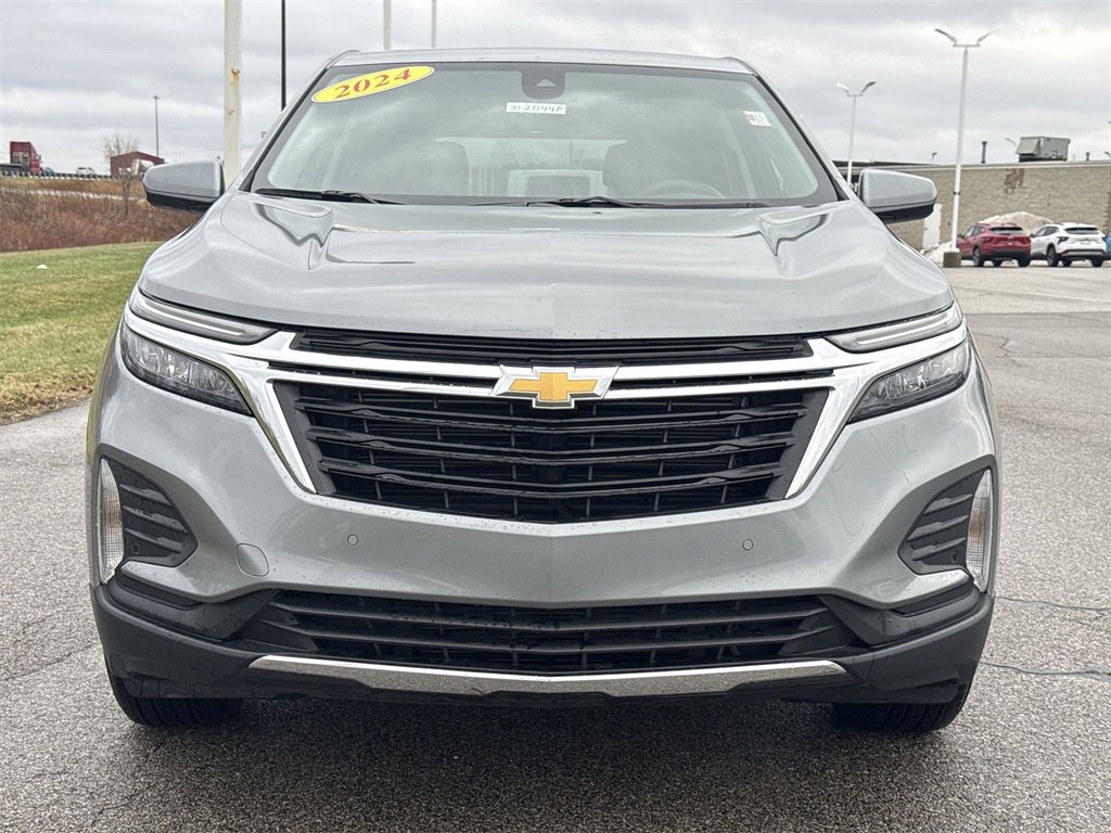 Used 2024 Chevrolet Equinox LT image 3