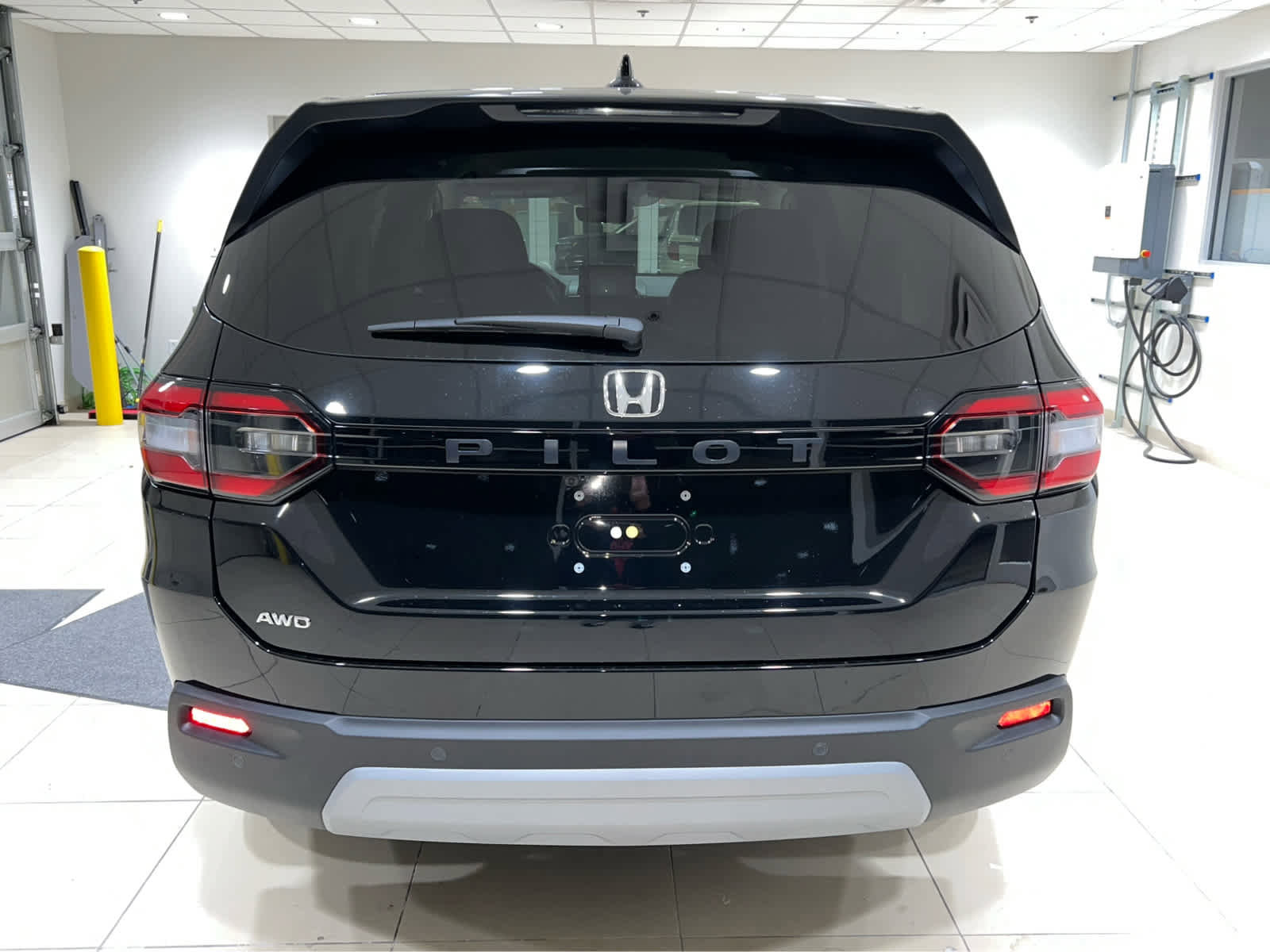 New 2025 Honda Pilot EX-L image 7