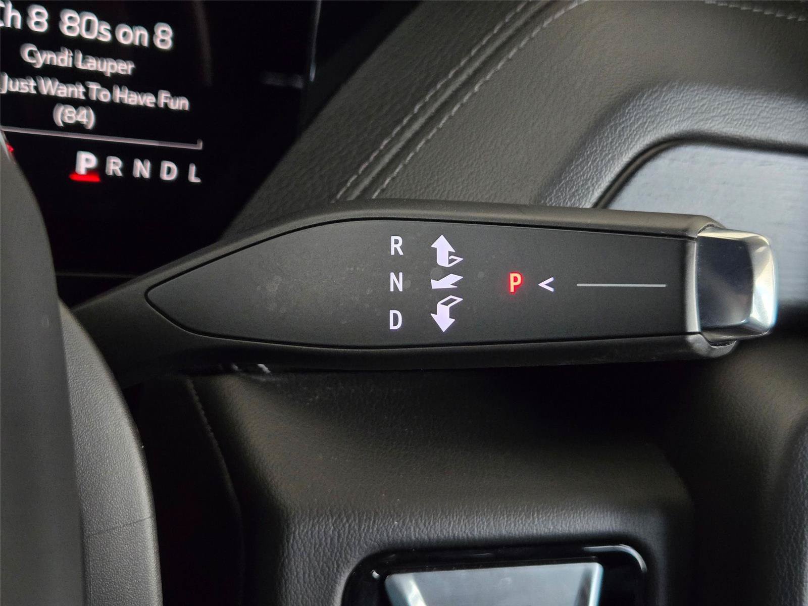 Used 2025 GMC Yukon Denali RWD image 23