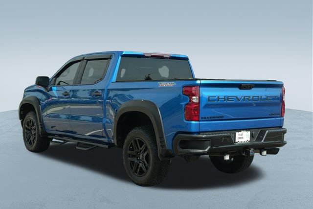 Used 2022 Chevrolet Silverado 1500 Custom Trail Boss w/ LPO, Dark Essentials Package AWD/4WD image 6