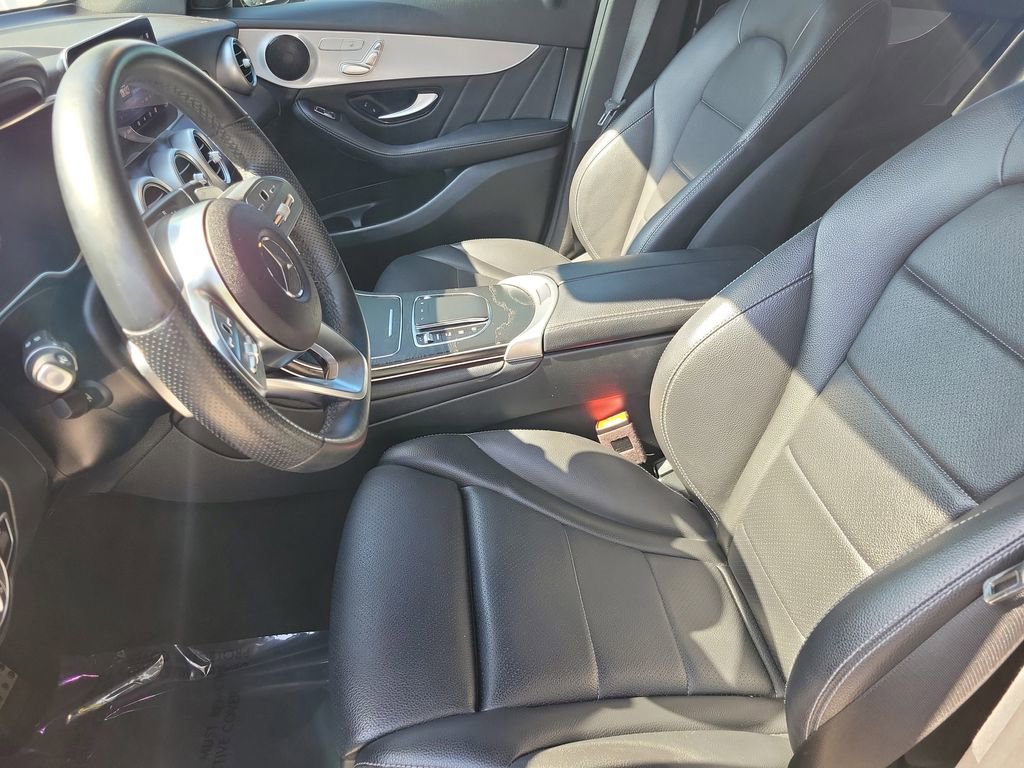 Used 2022 Mercedes-Benz GLC 300 image 27