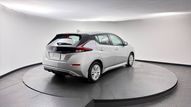 Used 2025 Nissan Leaf S FWD image 8