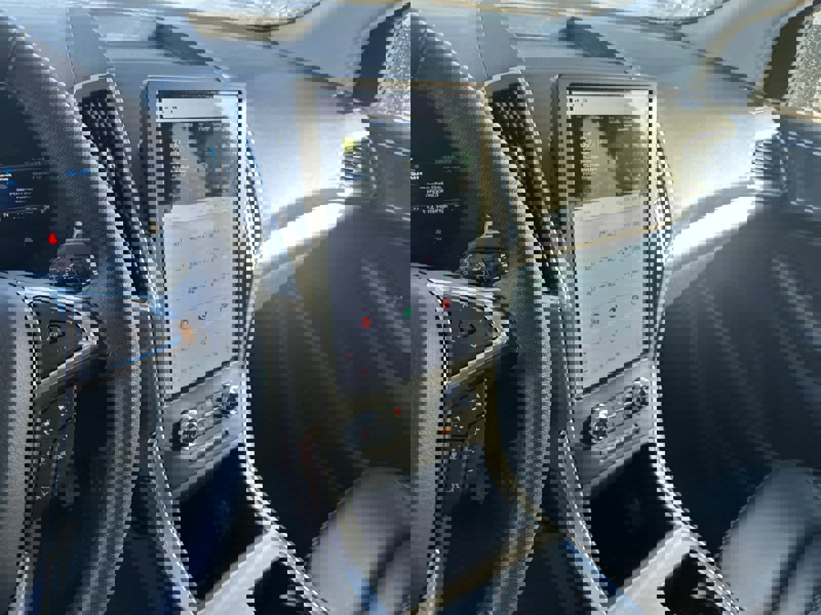 Used 2024 Ford Edge SEL w/ Convenience Package image 12