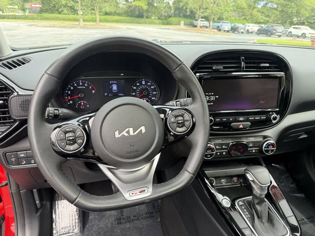 Certified 2022 Kia Soul GT-Line FWD image 17