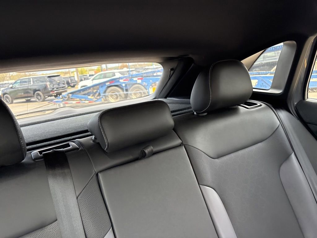 Used 2023 Volkswagen ID.4 Pro S AWD/4WD image 8