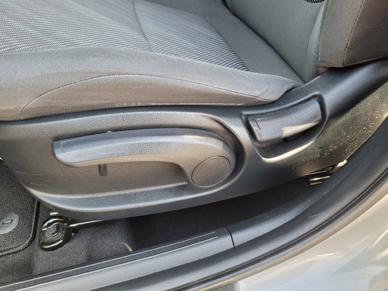 Used 2024 Kia Seltos LX AWD/4WD image 11