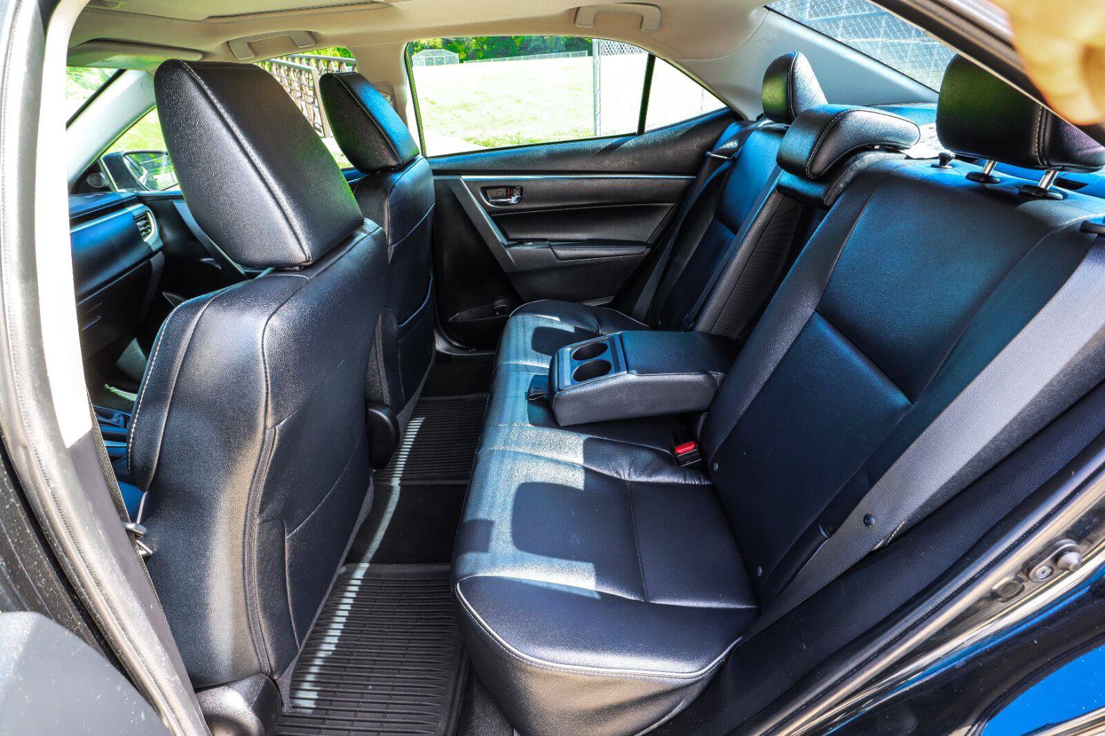 Used 2015 Toyota Corolla S Premium FWD image 37