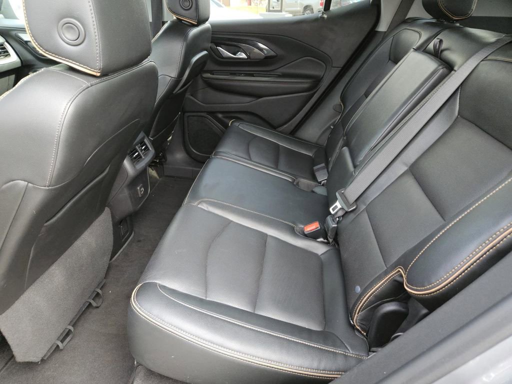 Used 2023 GMC Terrain AT4 image 28