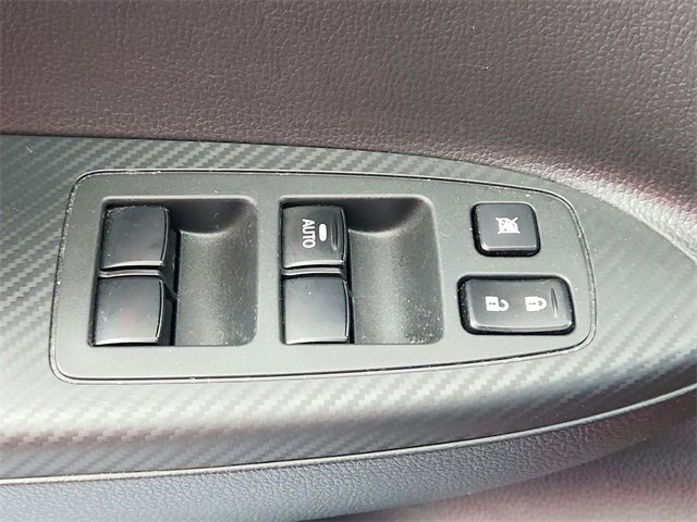 Used 2022 Mitsubishi Eclipse Cross SE image 33