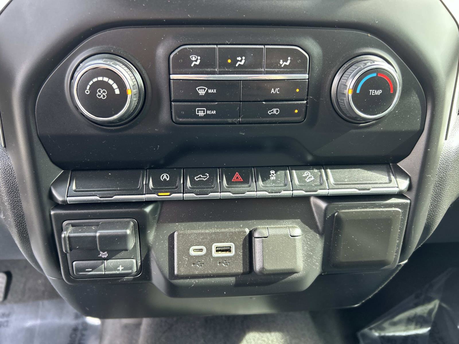 Used 2019 Chevrolet Silverado 1500 RST w/ Z71 Off-Road Package image 24