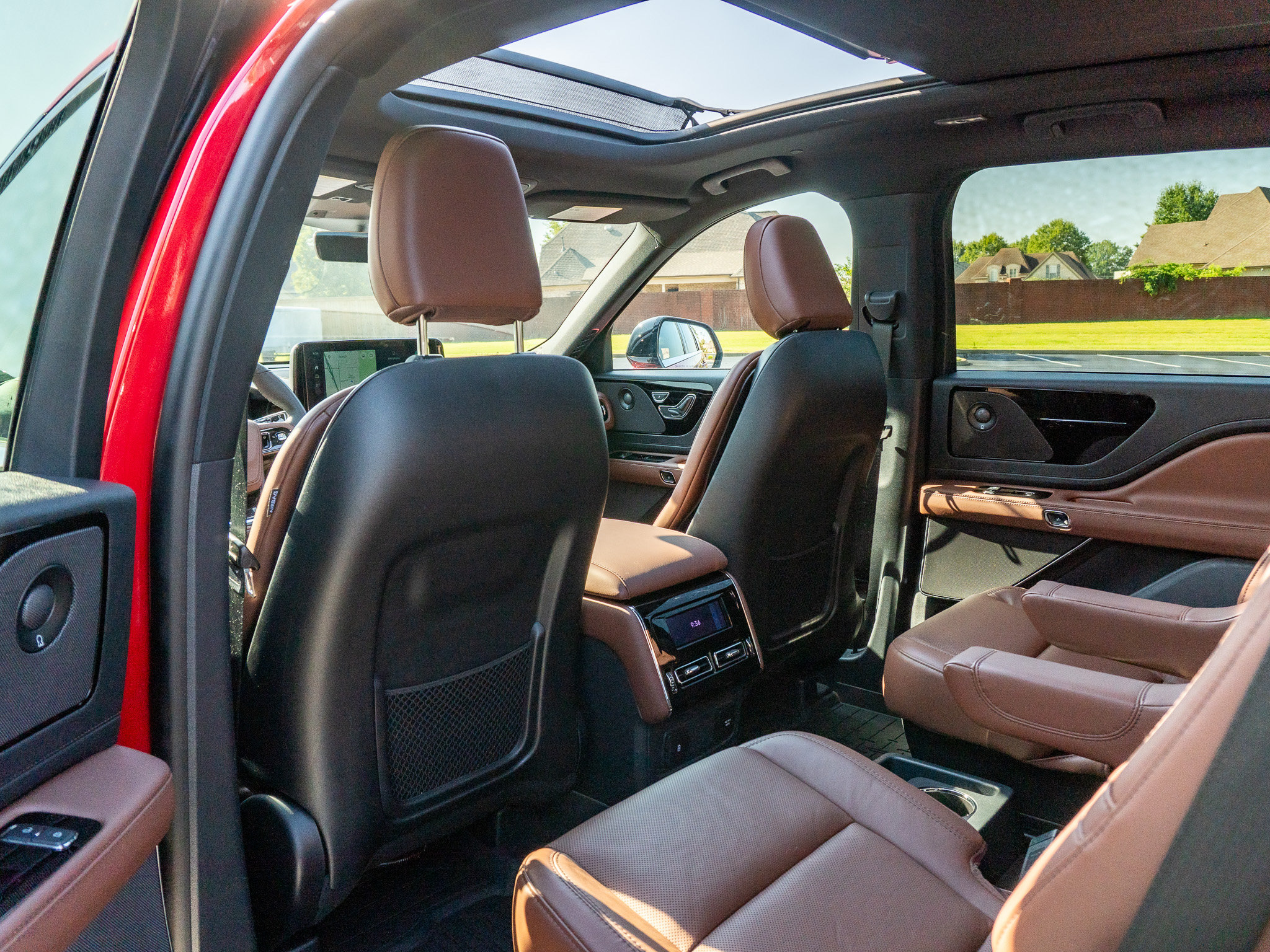 Used 2026 Lincoln Aviator Reserve AWD/4WD image 13