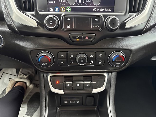 Used 2022 GMC Terrain SLT image 14