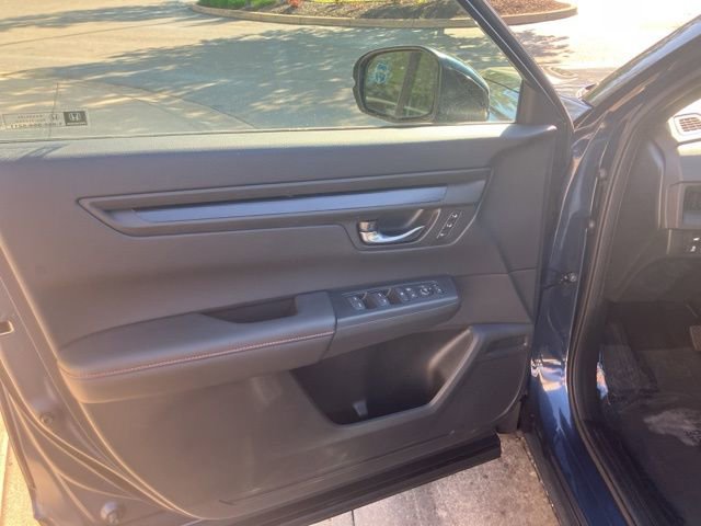 Used 2025 Honda CR-V Sport-L image 9