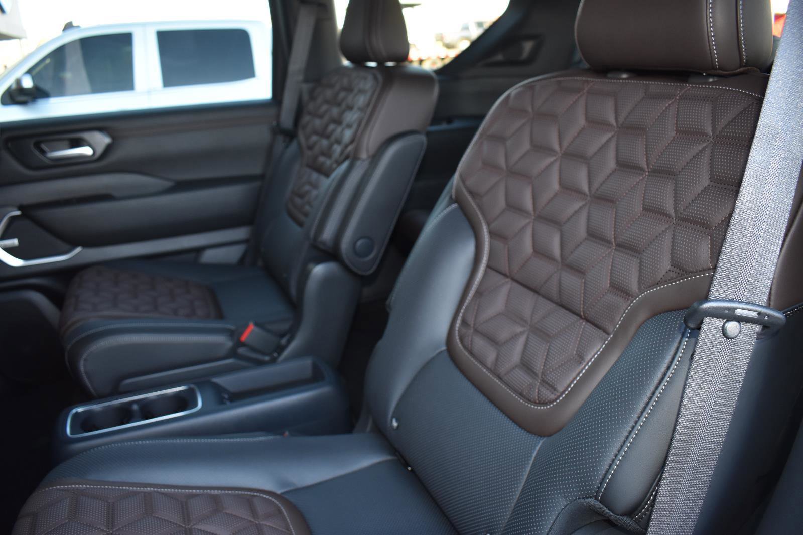 New 2026 Nissan Armada Platinum image 37