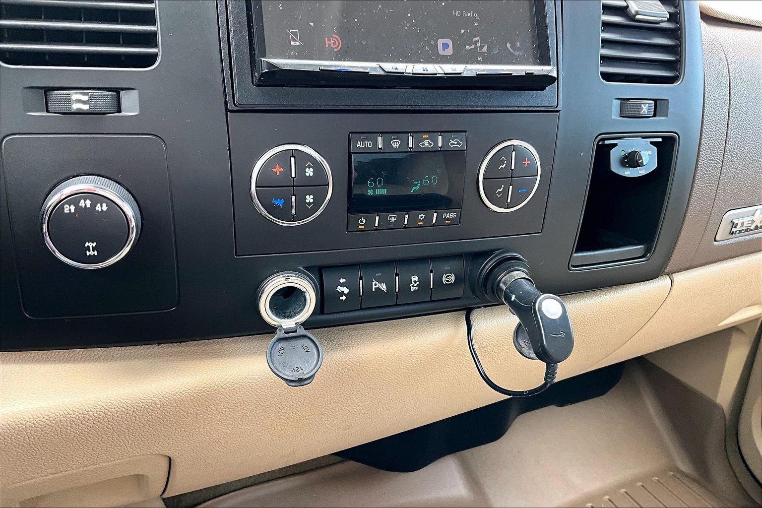 Used 2014 GMC Sierra 2500 SLE w/ Texas Edition AWD/4WD image 24