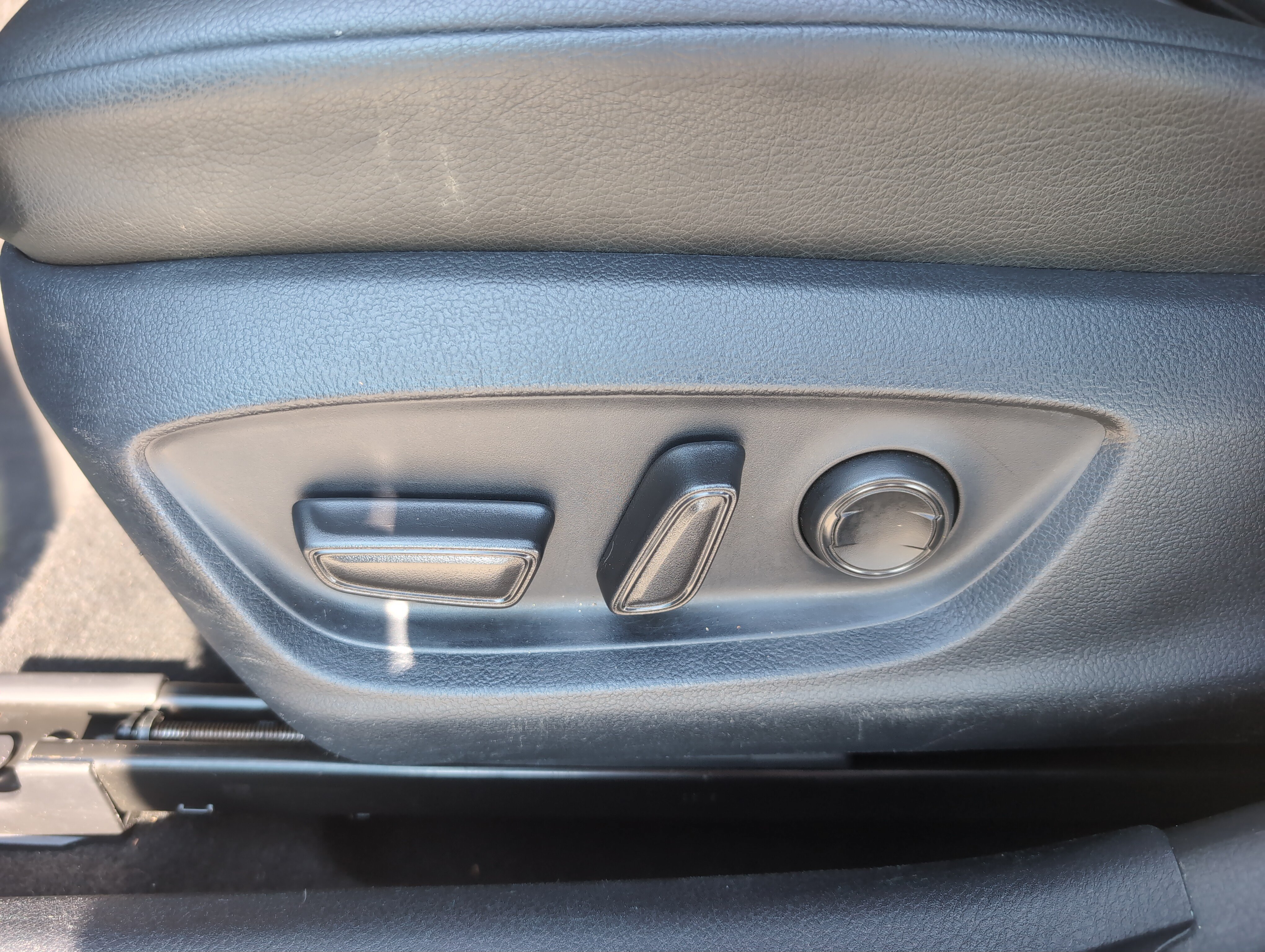 Certified 2024 Toyota Camry SE FWD image 17