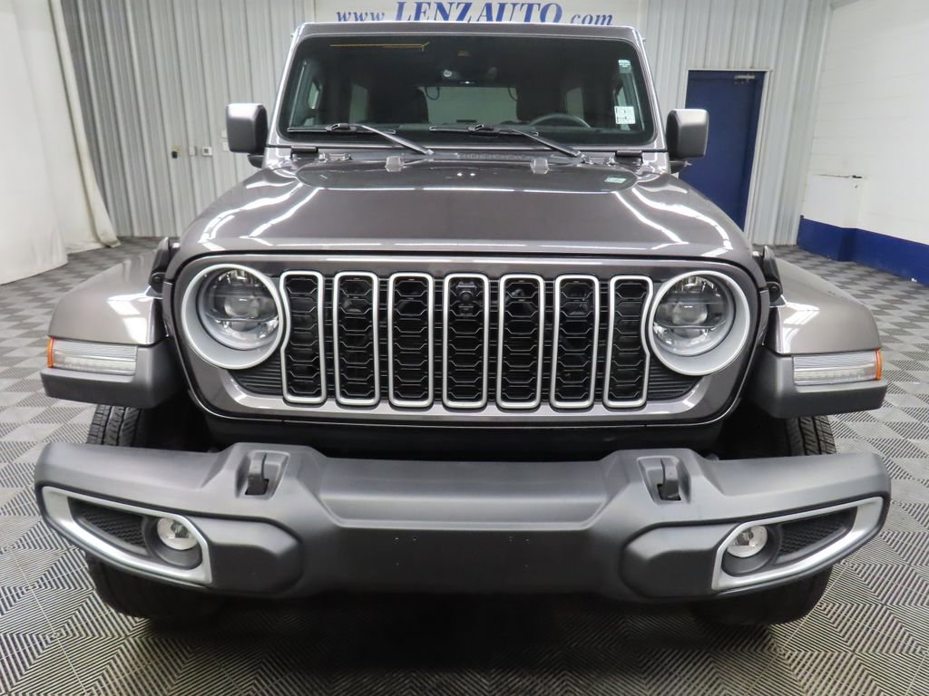 Used 2024 Jeep Wrangler Unlimited Sahara w/ Technology Group AWD/4WD image 47