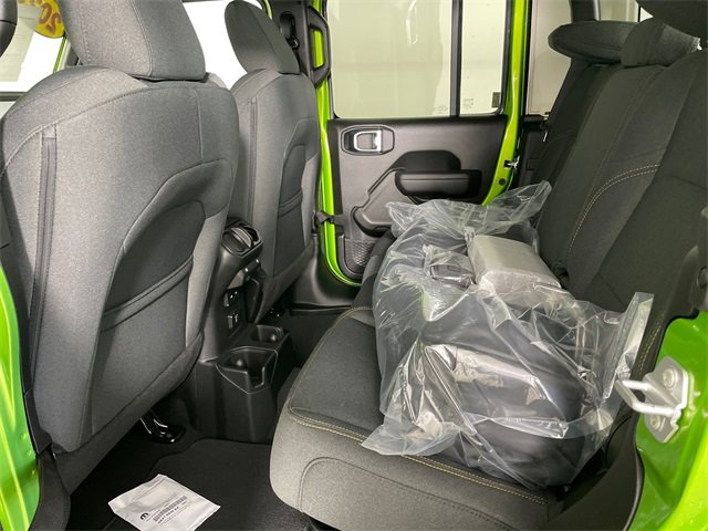 New 2025 Jeep Gladiator Sport image 18