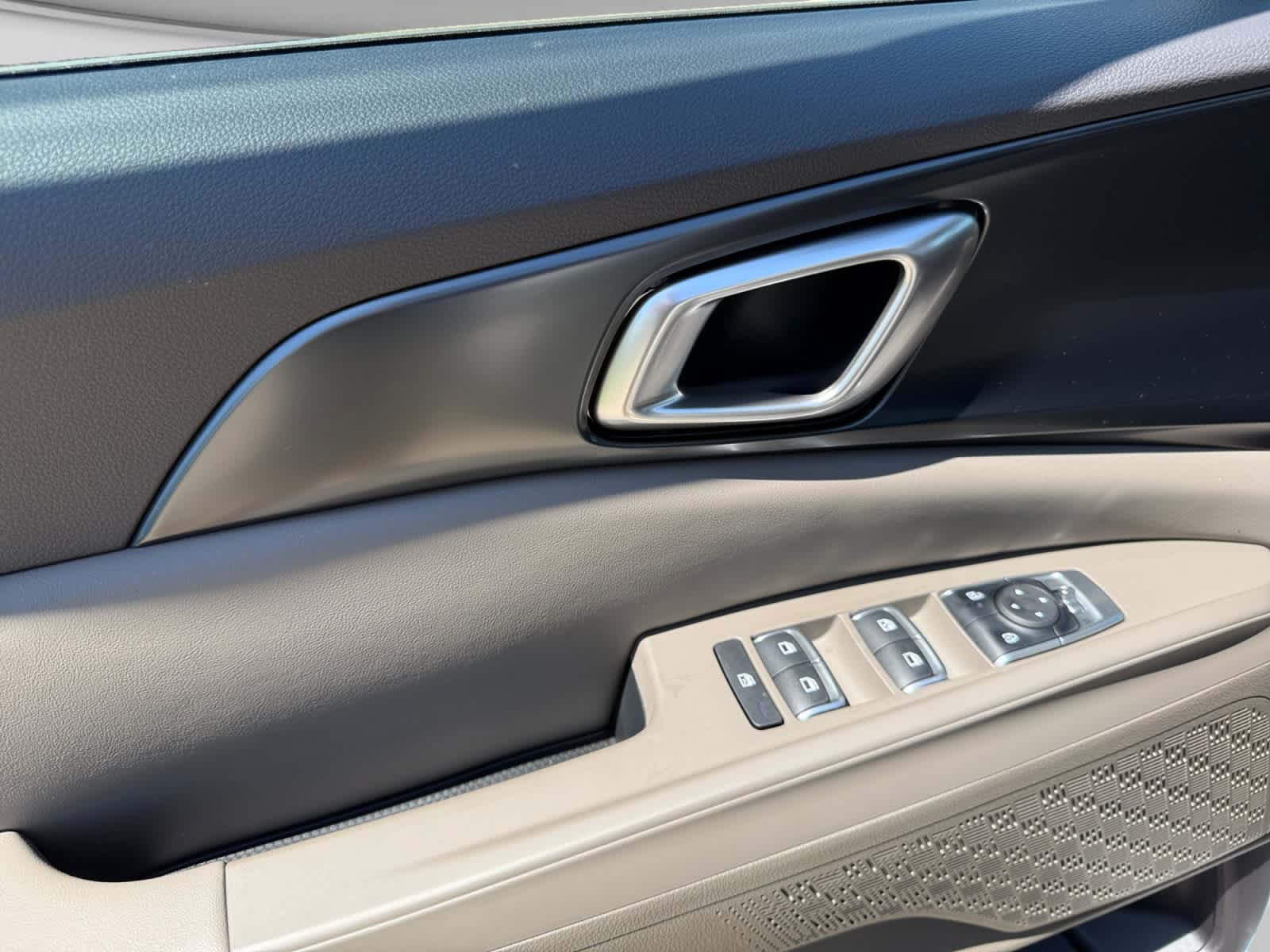 New 2026 Kia Carnival LXS FWD image 10