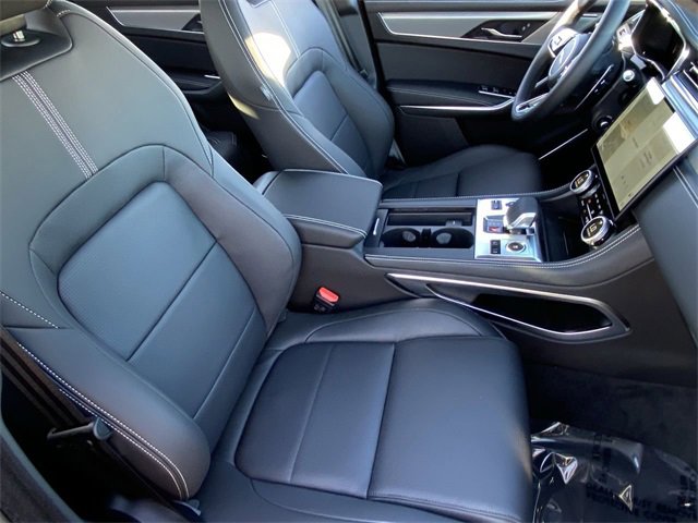 New 2025 Jaguar F-PACE R-Dynamic S image 10