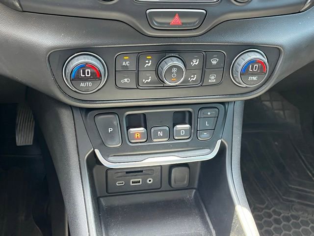 Used 2020 GMC Terrain SLT w/ Preferred Package FWD image 18
