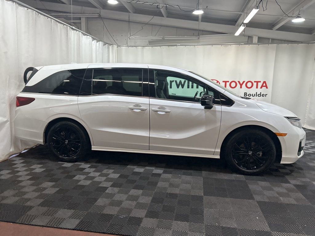 Used 2025 Honda Odyssey Sport-L image 10
