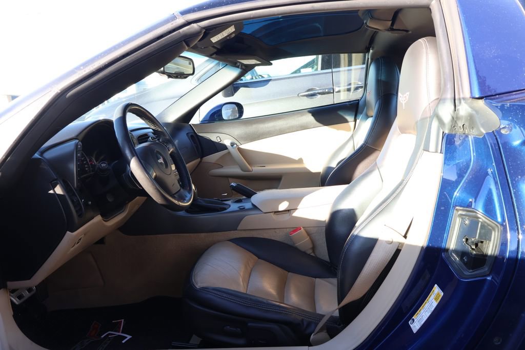 Used 2007 Chevrolet Corvette Coupe w/ Preferred Equipment Group image 12