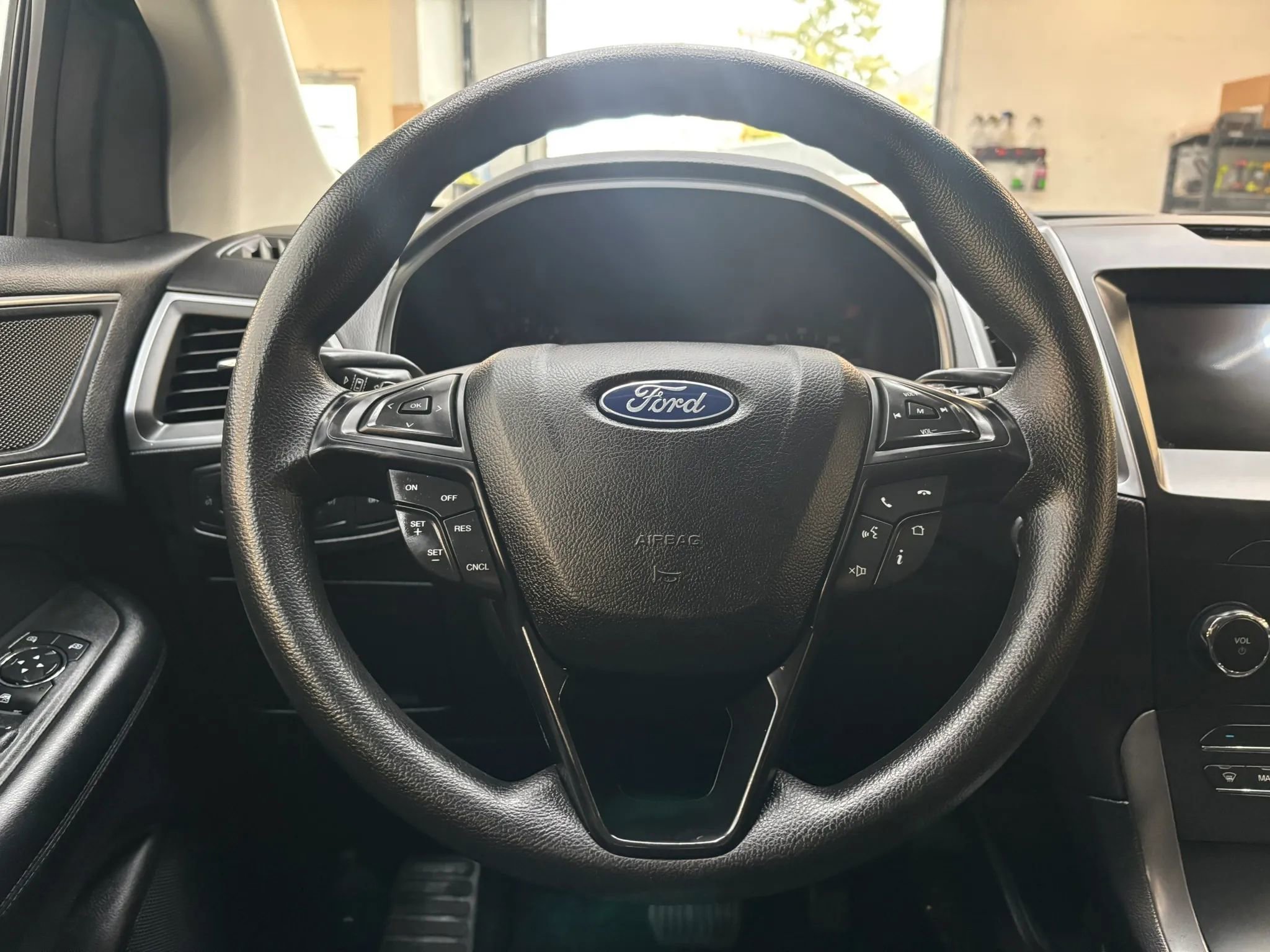 Used 2020 Ford Edge SE AWD/4WD image 15