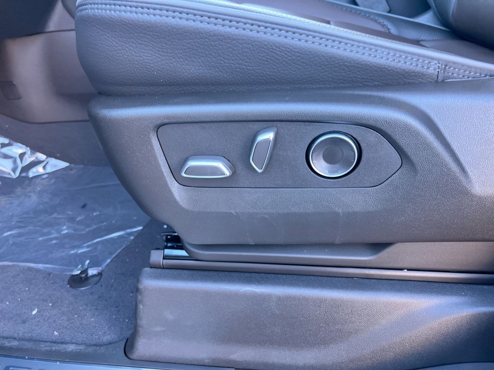 New 2026 GMC Sierra 2500 Denali w/ Denali Reserve Package image 13