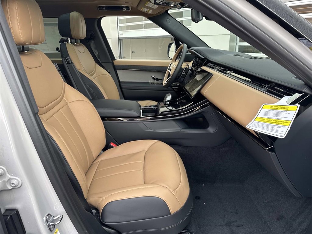 New 2026 Land Rover Range Rover Sport Dynamic SE image 10